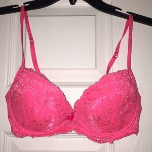 Candie’s Pink Lace bra